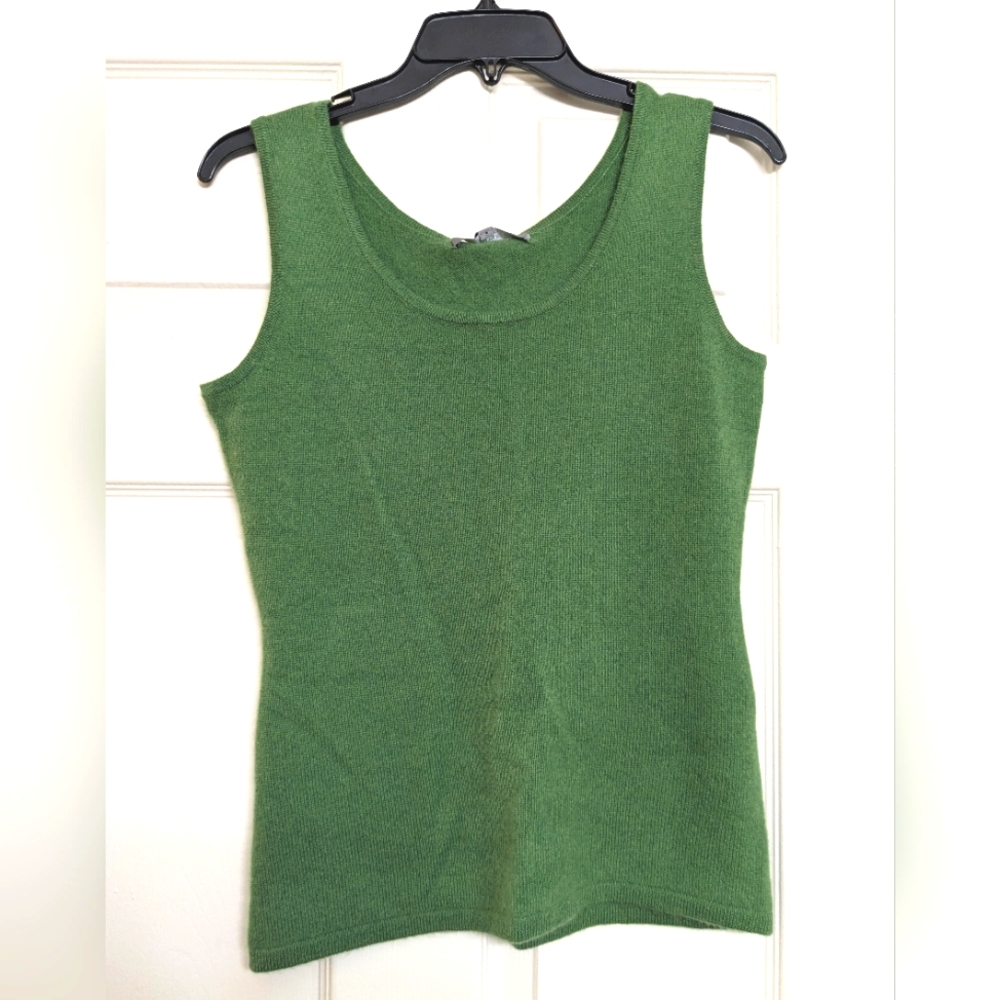 Neiman Marcus Cashmere tanktop